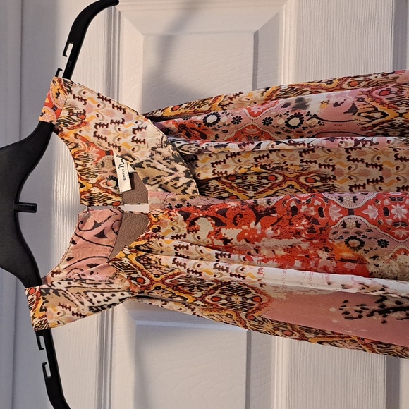 Simply Noelle Maxi Dress - Picture 2 of 8